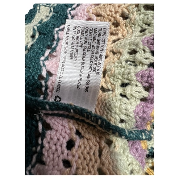 Universal Thread Crochet Tank Top Womens - Picture 8 of 8